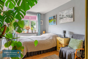 Bedroom- click for photo gallery